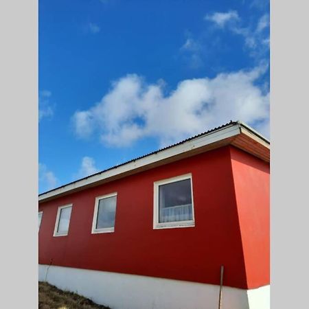 Апартаменты The Red House Near The Sea Njarthvik Экстерьер фото